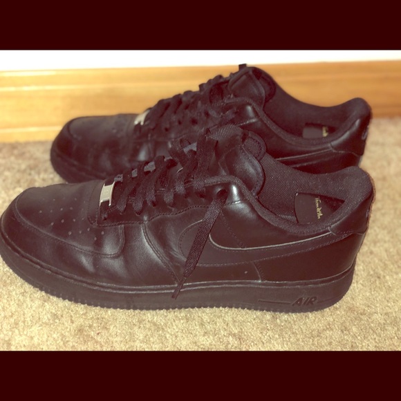 Nike air forces - Picture 1 of 3